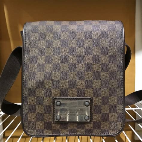 louis vuitton inventeur sling bag